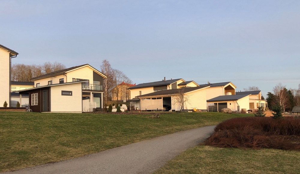 New modern and big detached houses in Voivala in Kaarina.